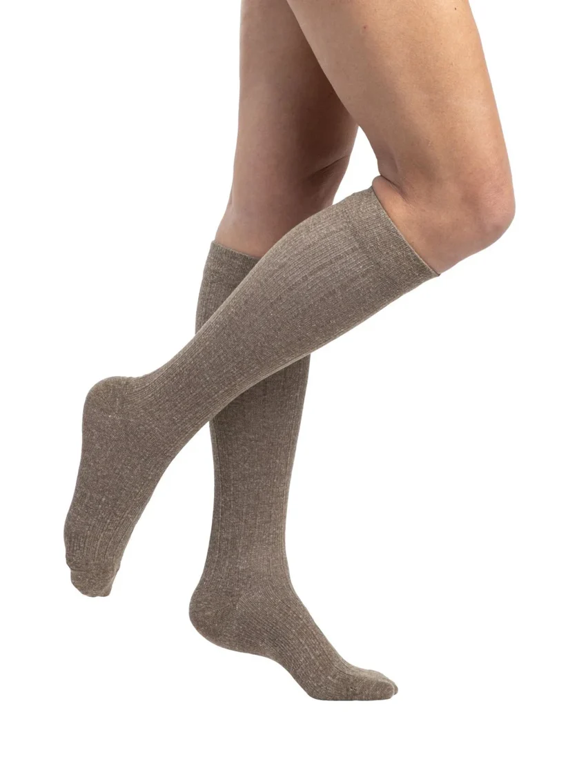 Linen (153) Calf 15-20mmHg Womens Compression Stockings By Sigvaris - Image 4